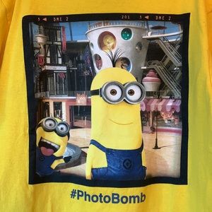 Despicable Me 2 yellow cotton tee Minions photo bomb short sleeve t shirt EUC